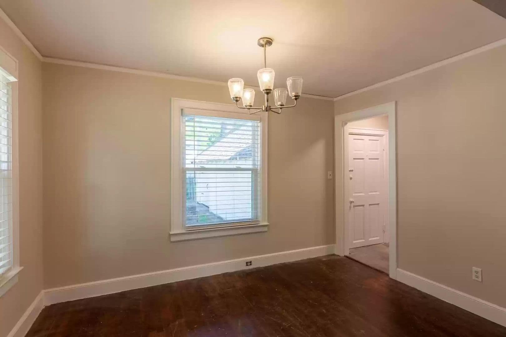 Chattanooga House: 126 Hunt Ave