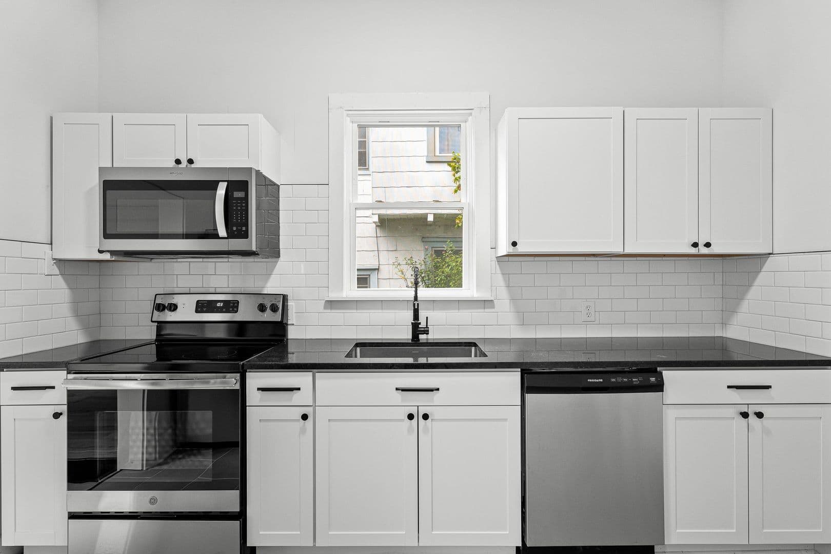 Winston-Salem Apartment: 409 W 1st St