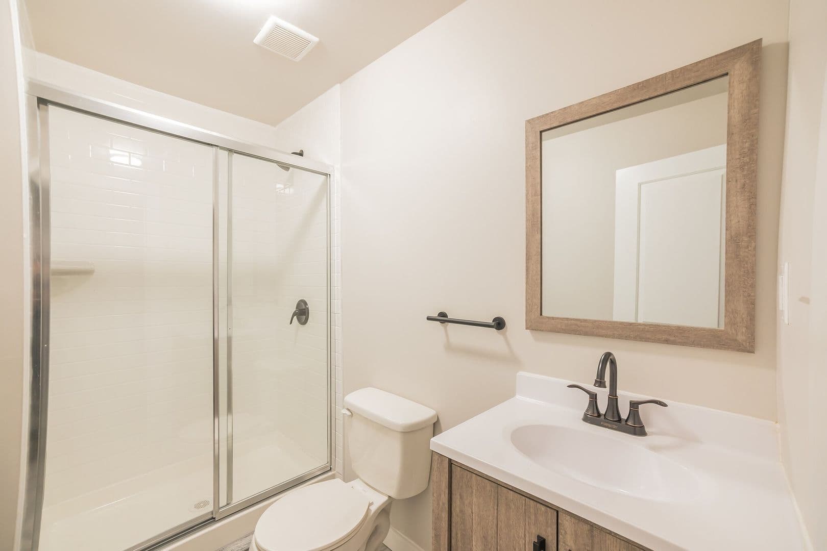 Philadelphia Apartment: 5536 Chester Ave