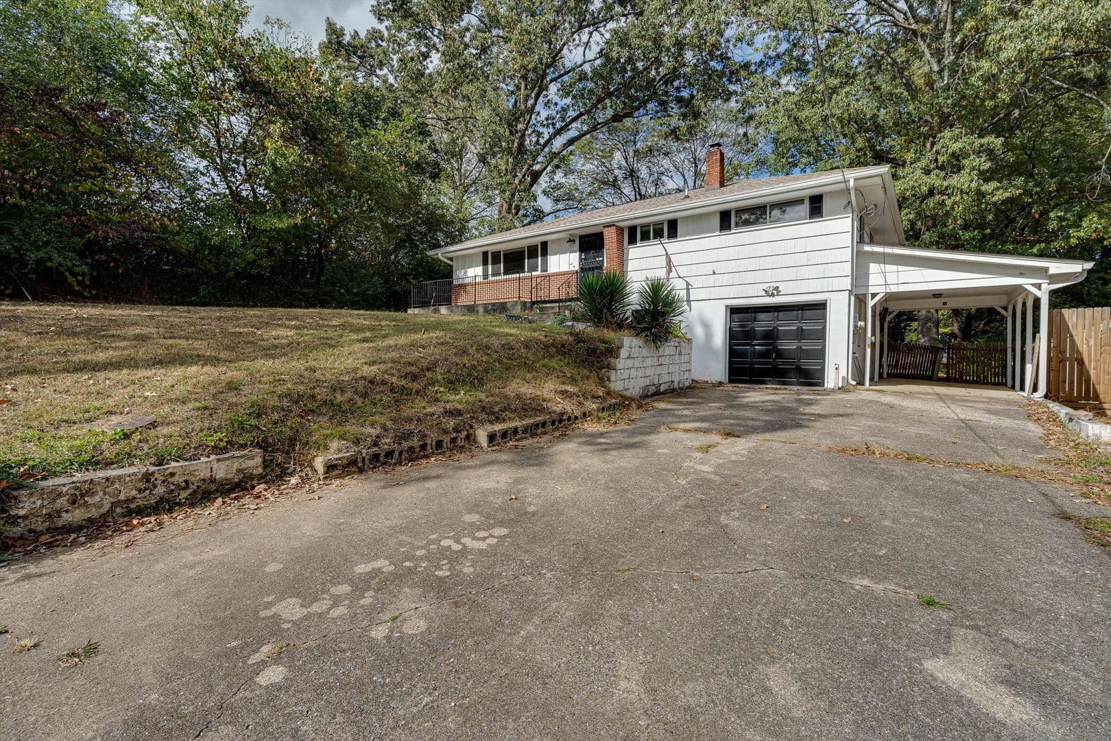 Chattanooga House: 3603 Whitehead Ave