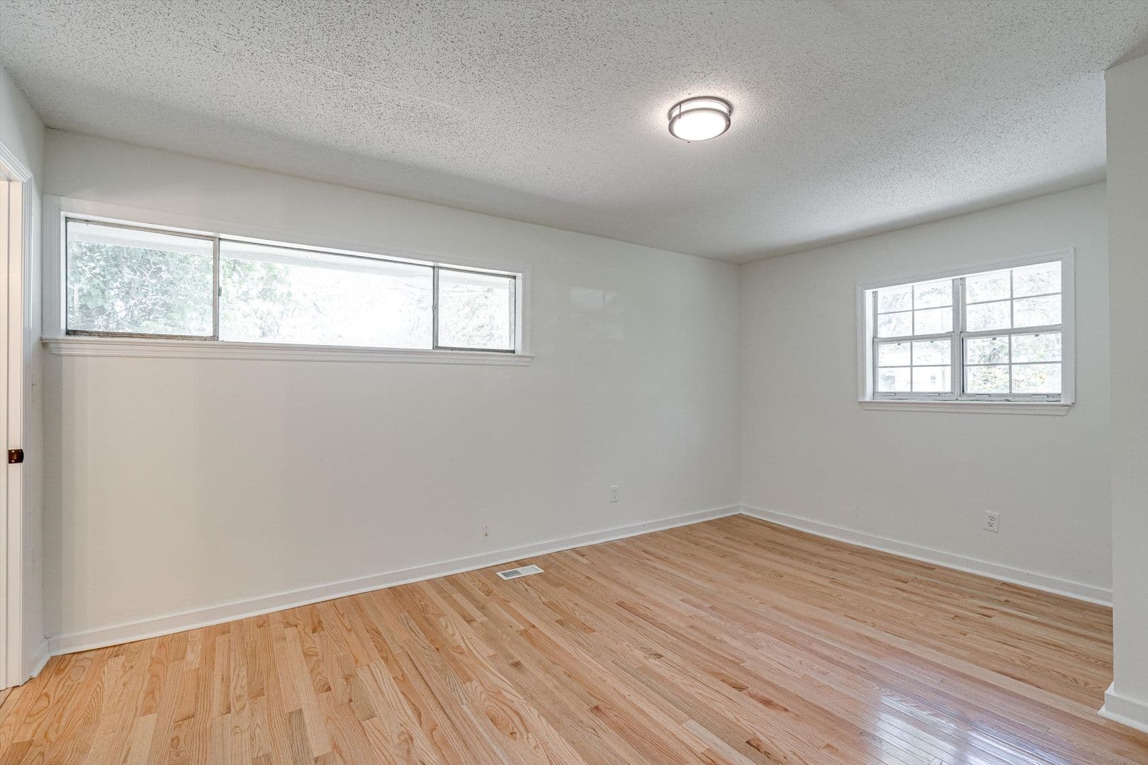 Hixson House: 4736 Adams Rd