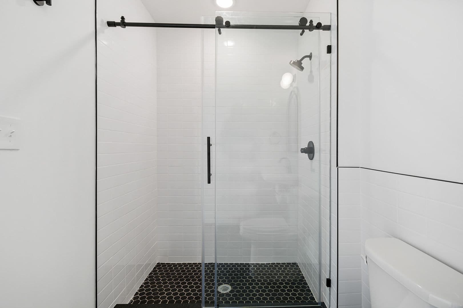 Philadelphia Apartment: 2370 Jasper st