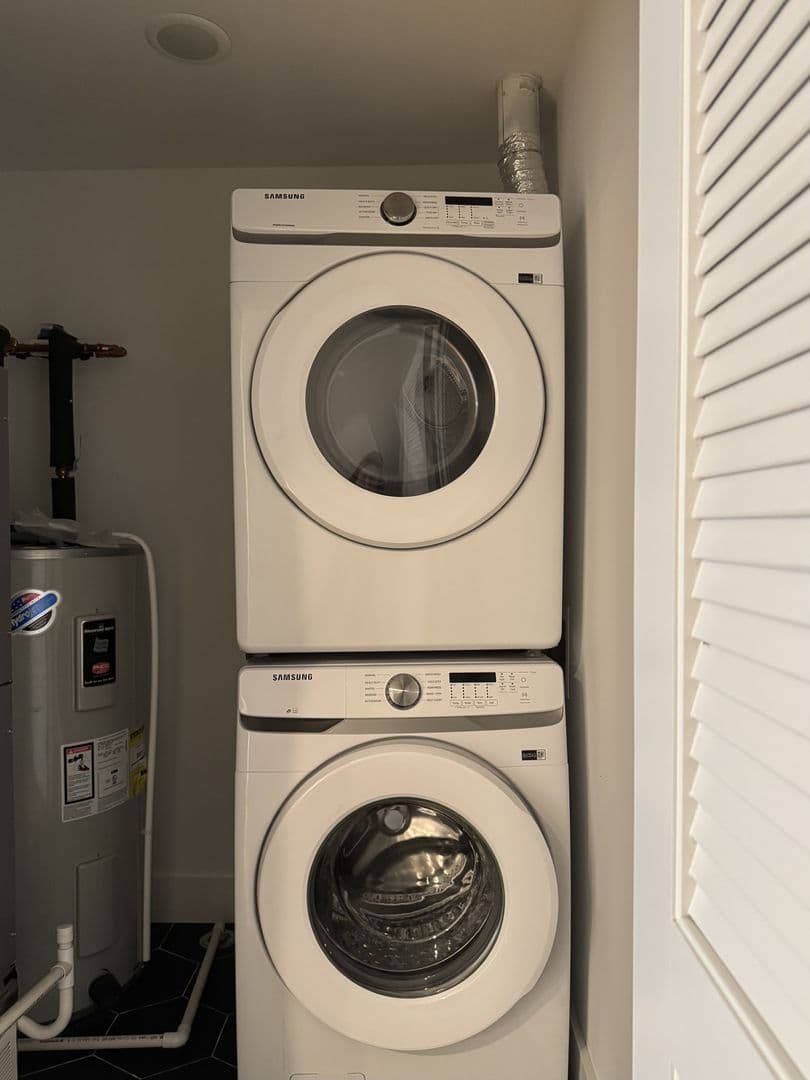 Philadelphia Apartment: 2370 Jasper st