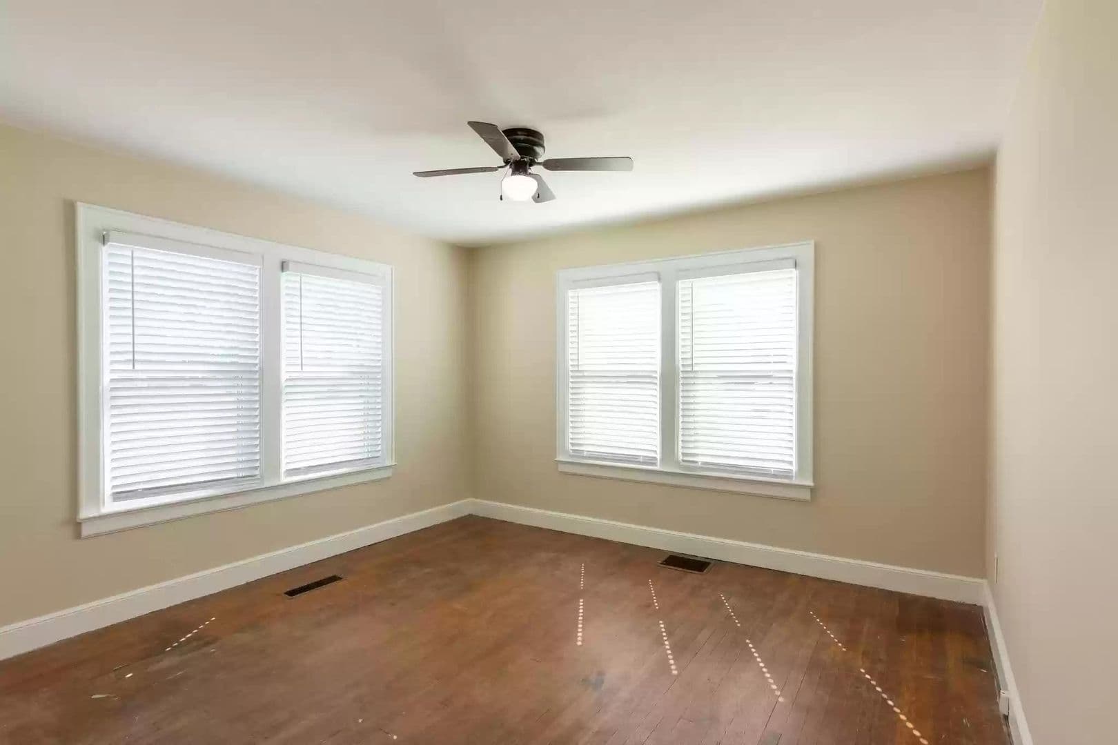 Chattanooga House: 126 Hunt Ave
