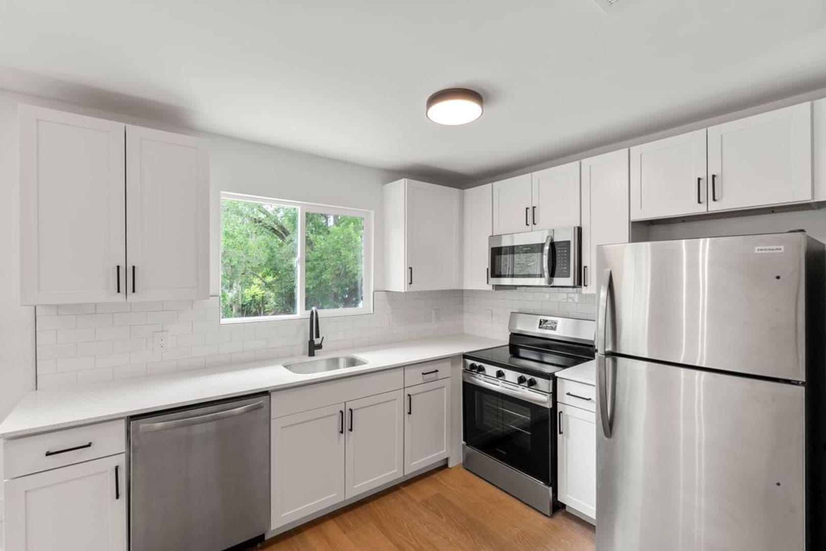 Tallahassee Apartment: 1360 Ocala Rd