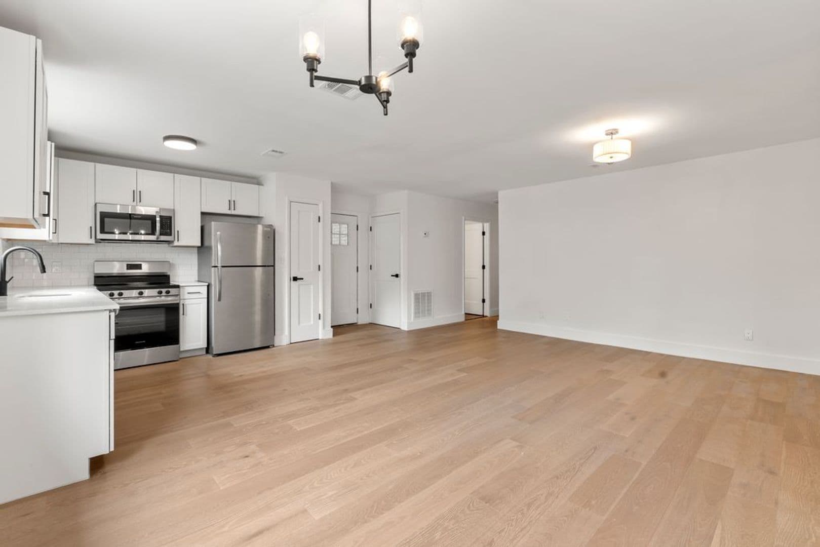 Tallahassee Apartment: 1360 Ocala Rd