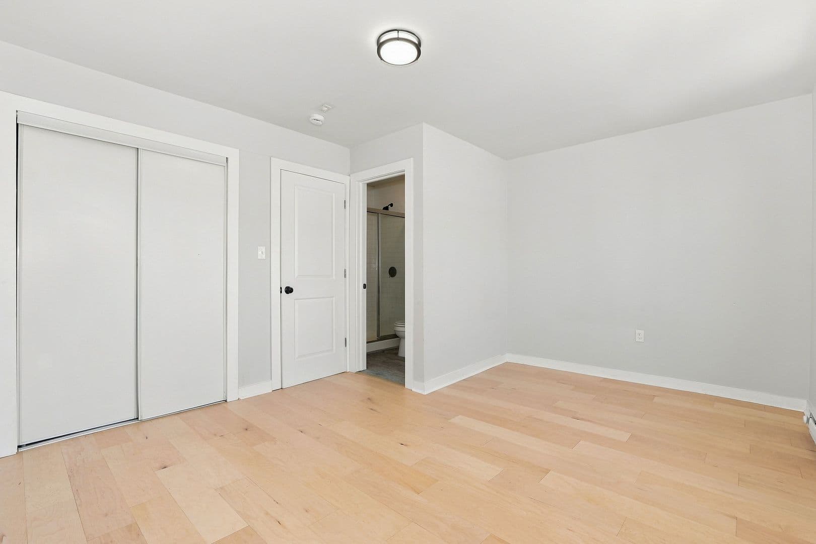 Philadelphia Apartment: 5536 Chester Ave