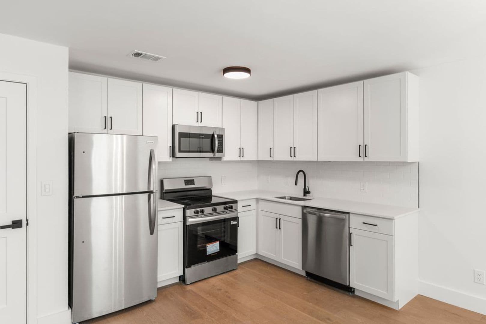 Tallahassee Apartment: 1360 Ocala Rd