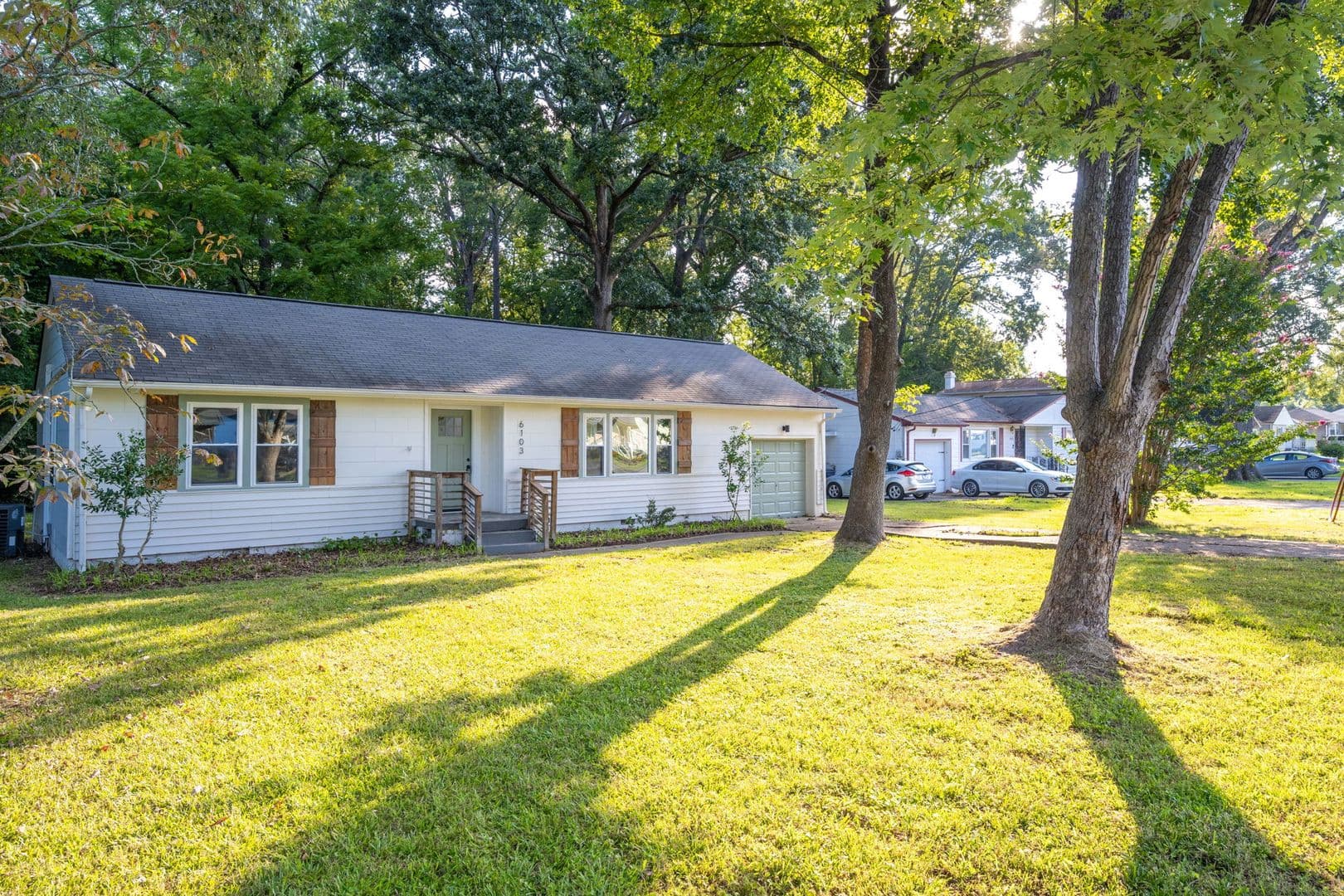 Chattanooga House: 6103 Bermuda Ave