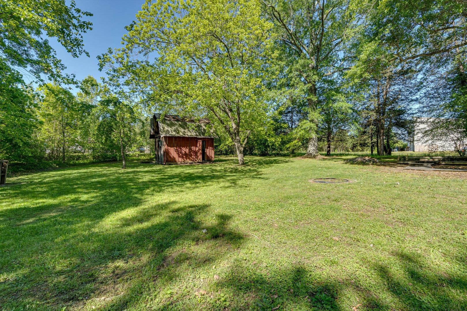 Hixson House: 4736 Adams Rd