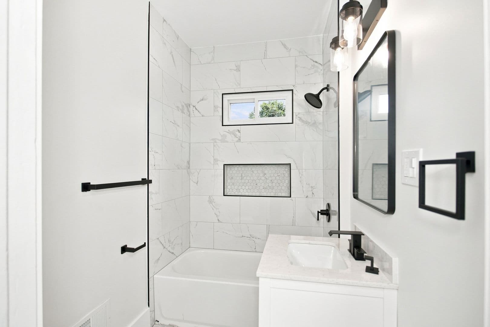 Detroit Apartment: 1701 Evans St