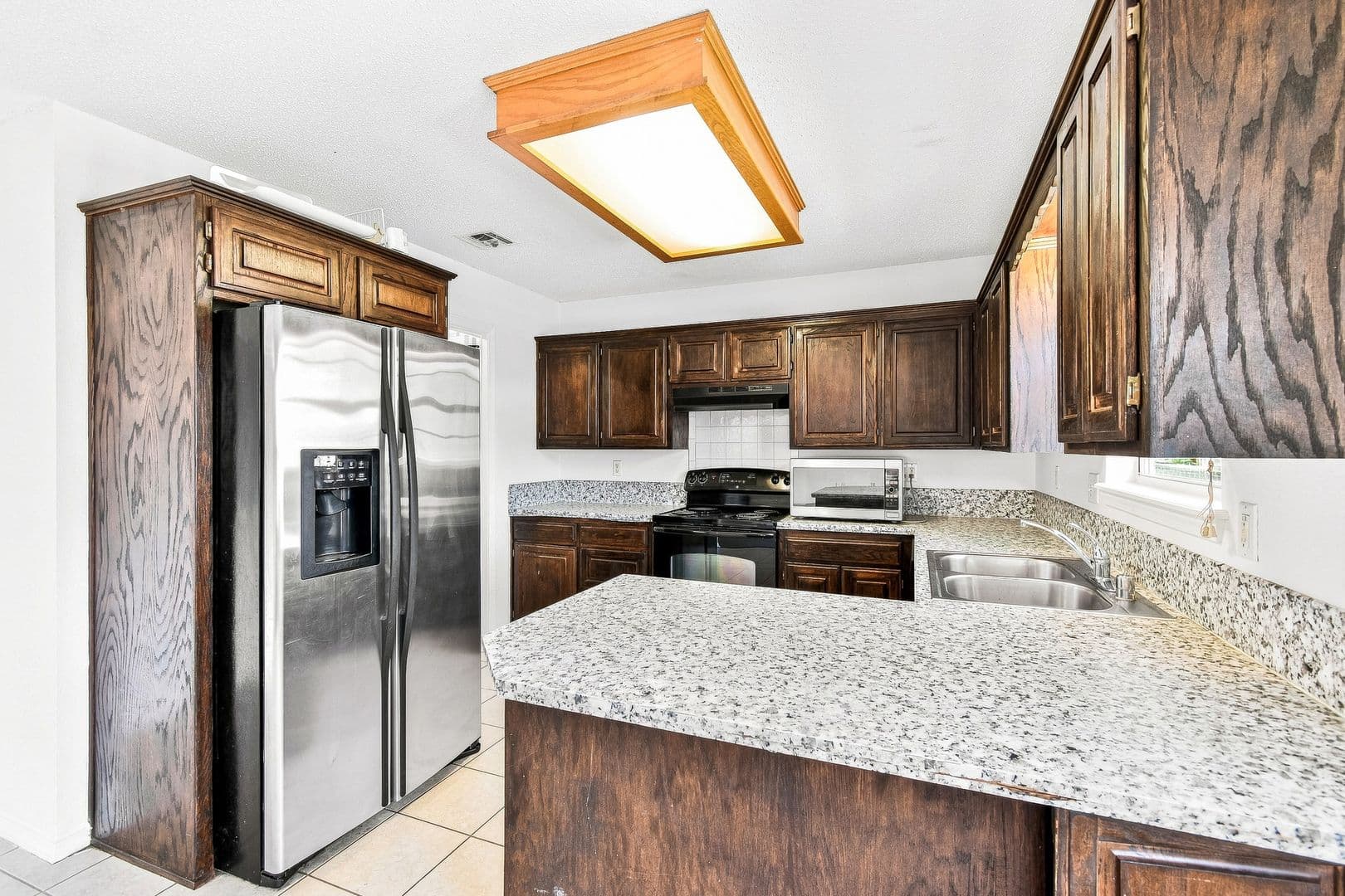 Fayetteville House: 4278 W Patrick St