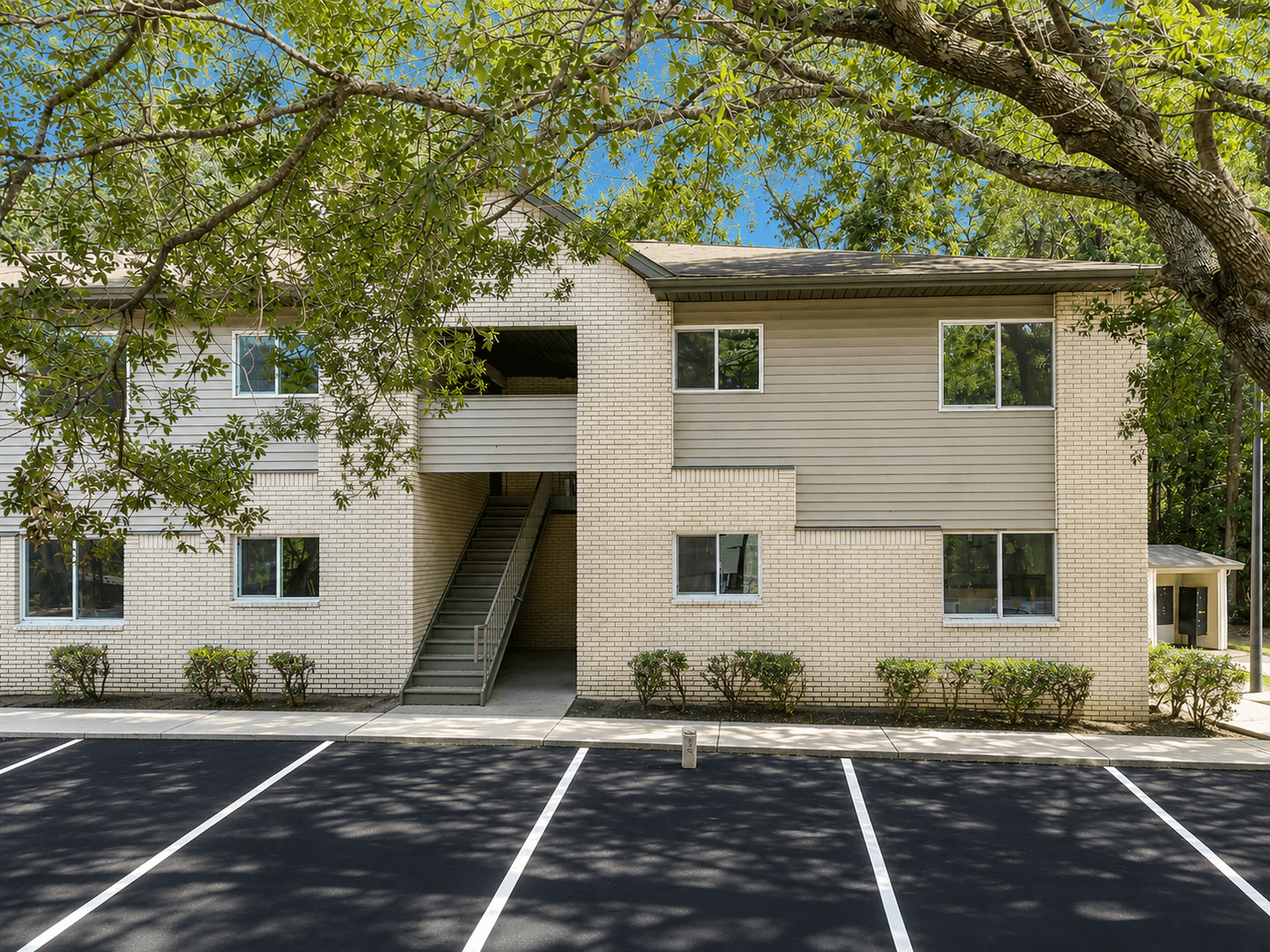 Tallahassee Apartment: 1360 Ocala Rd