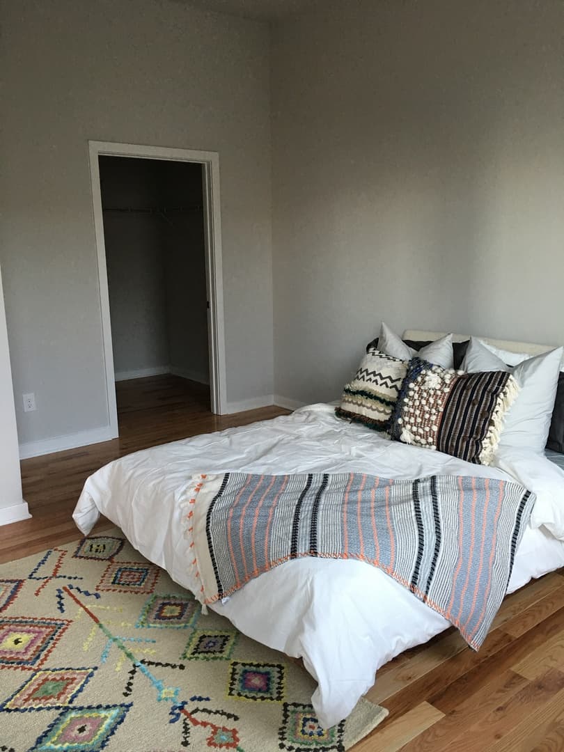 Philadelphia Apartment: 2007 Hope St