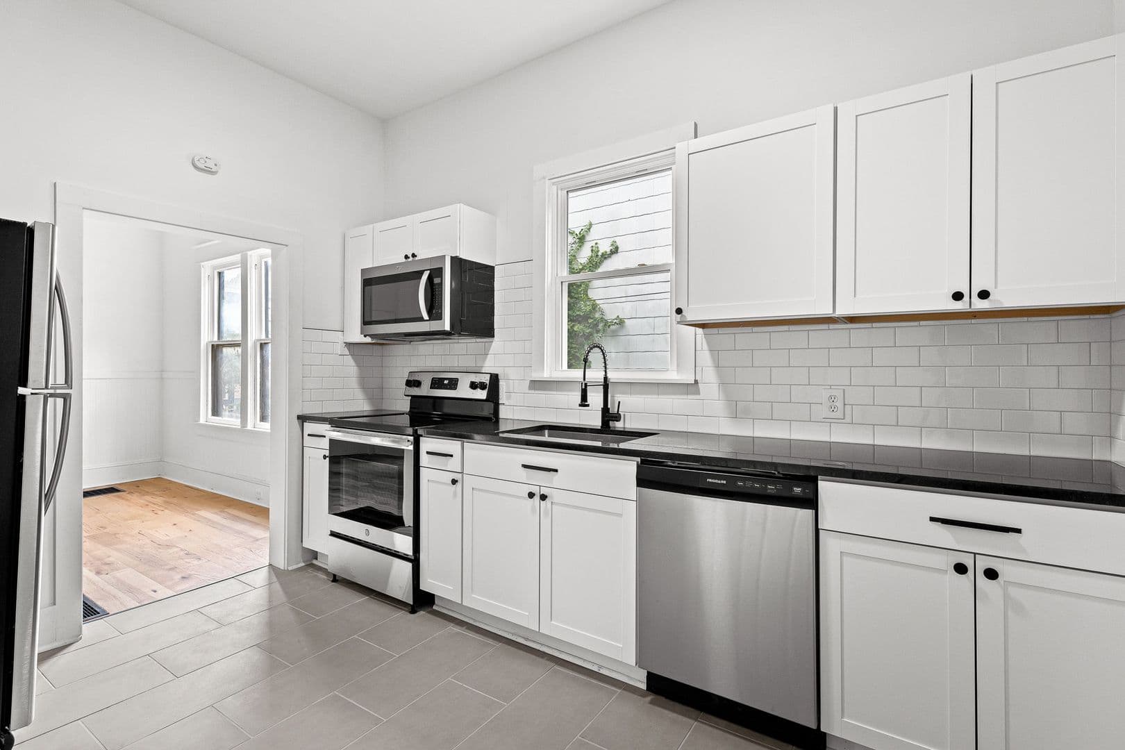 Winston-Salem Apartment: 409 W 1st St