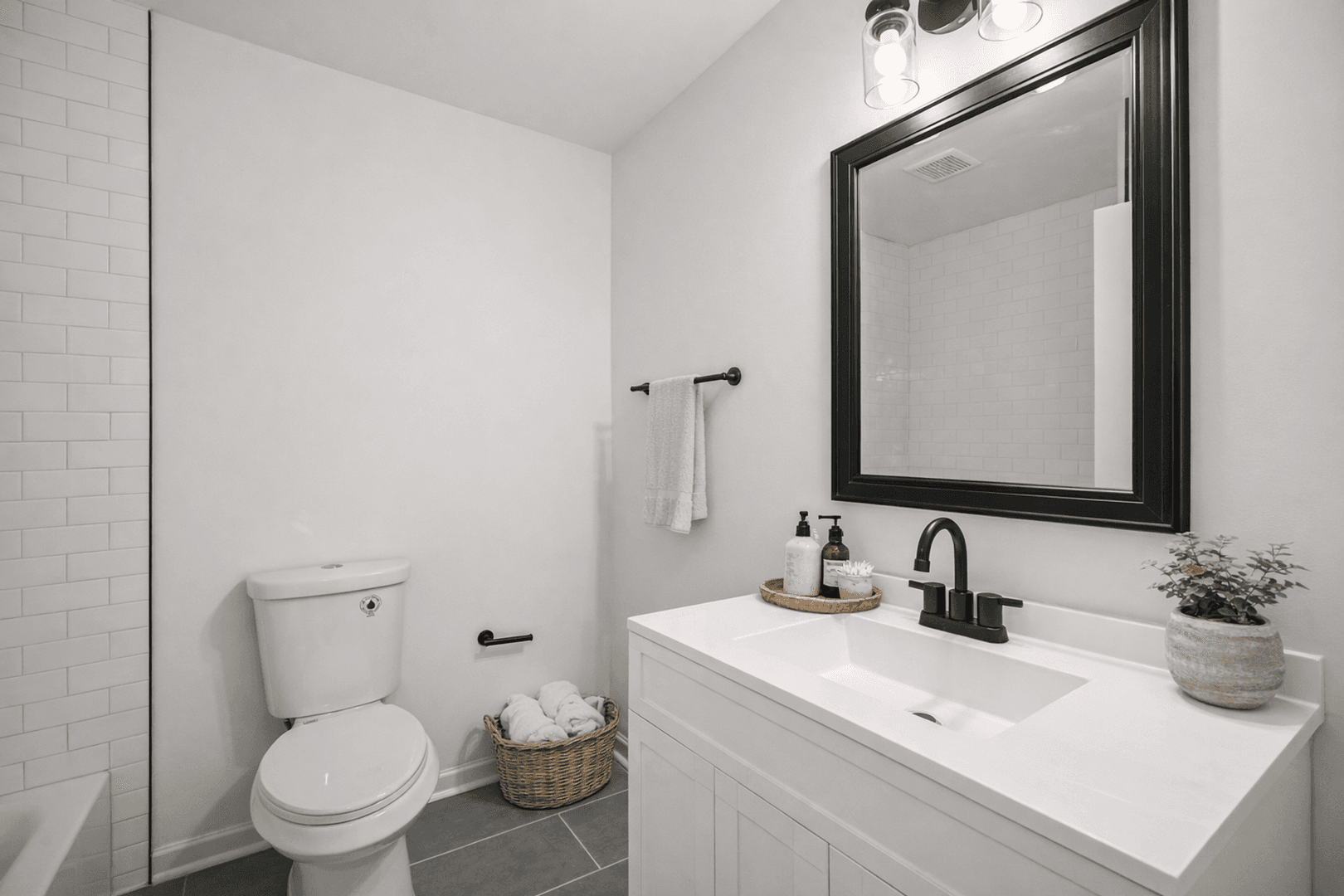 Winston-Salem Apartment: 1640 W Northwest Blvd