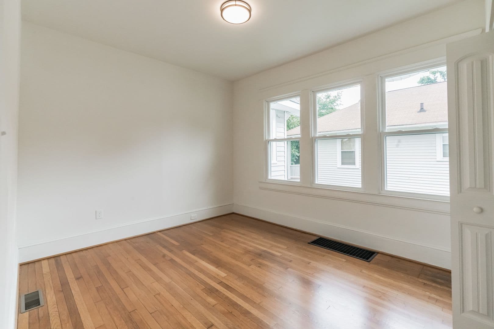Winston-Salem Apartment: 512 Granville Dr