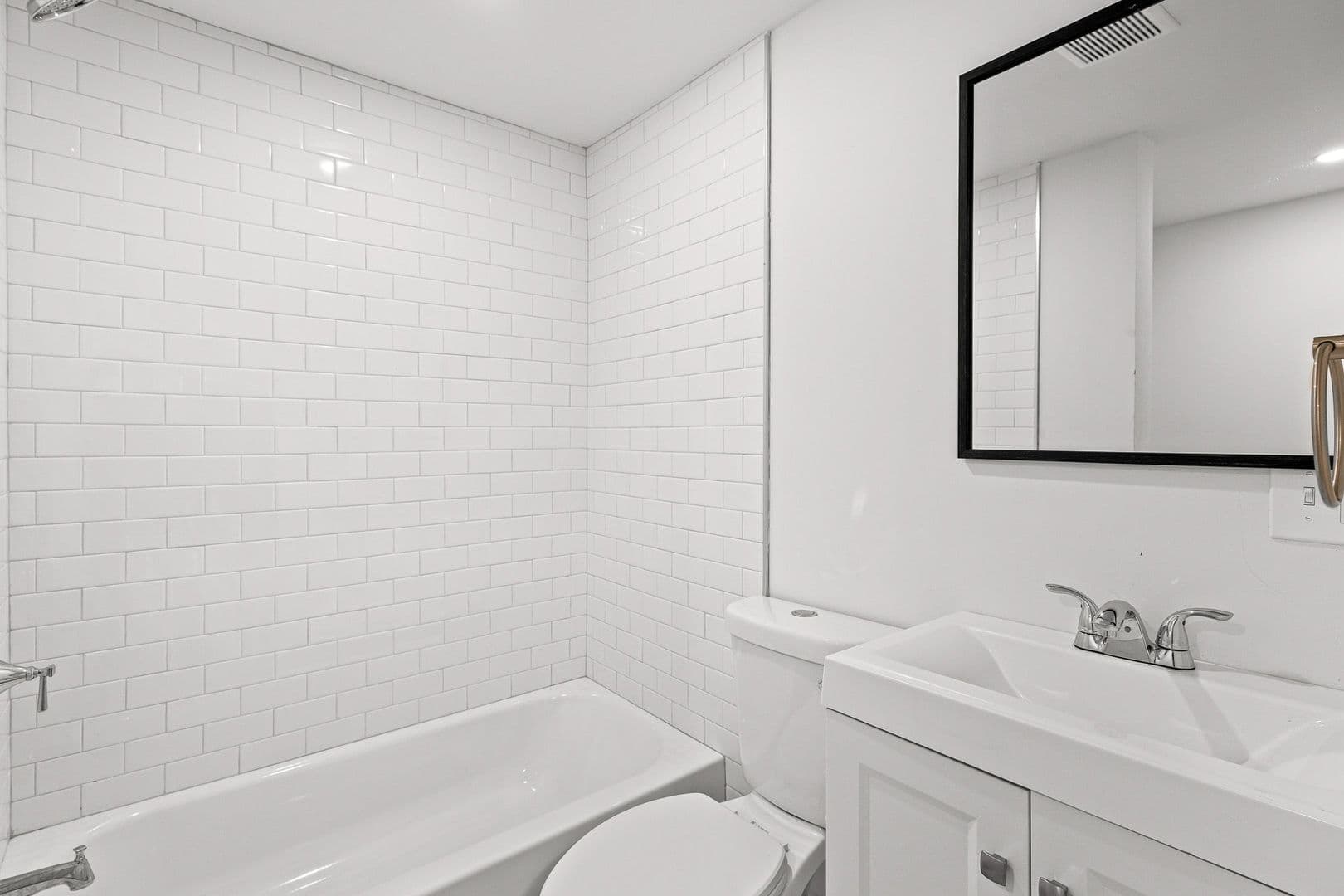 Winston-Salem Apartment: 409 W 1st St