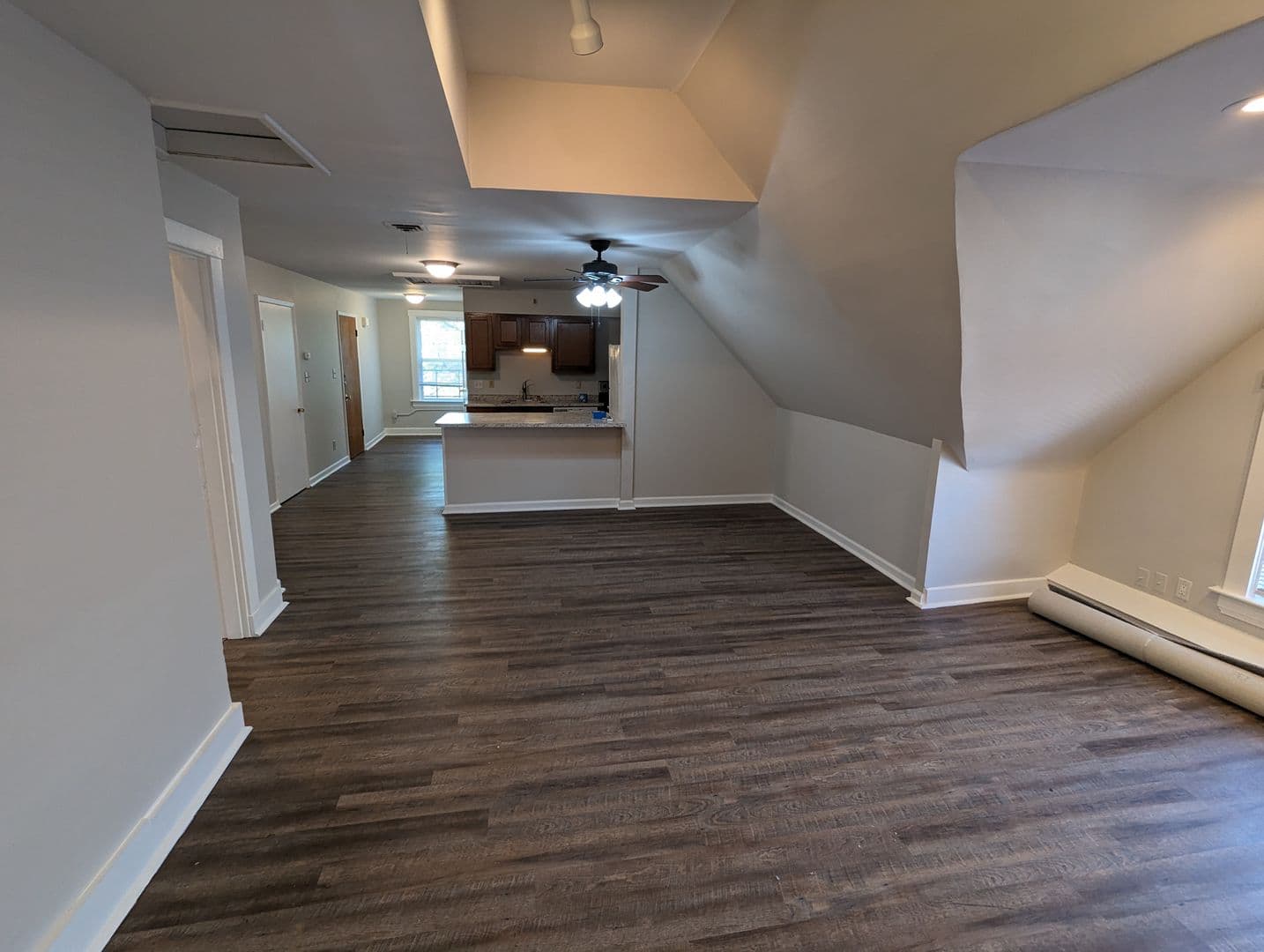 Cincinnati Apartment: 2153 Slane Ave