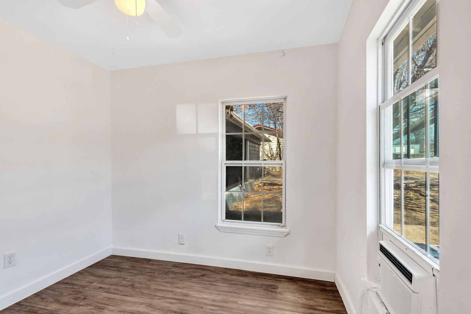 Canton Apartment: 397 Willis Point st