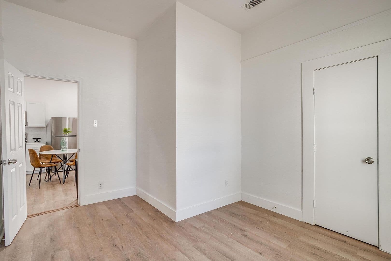 Fort Worth House: 712 W Butler St