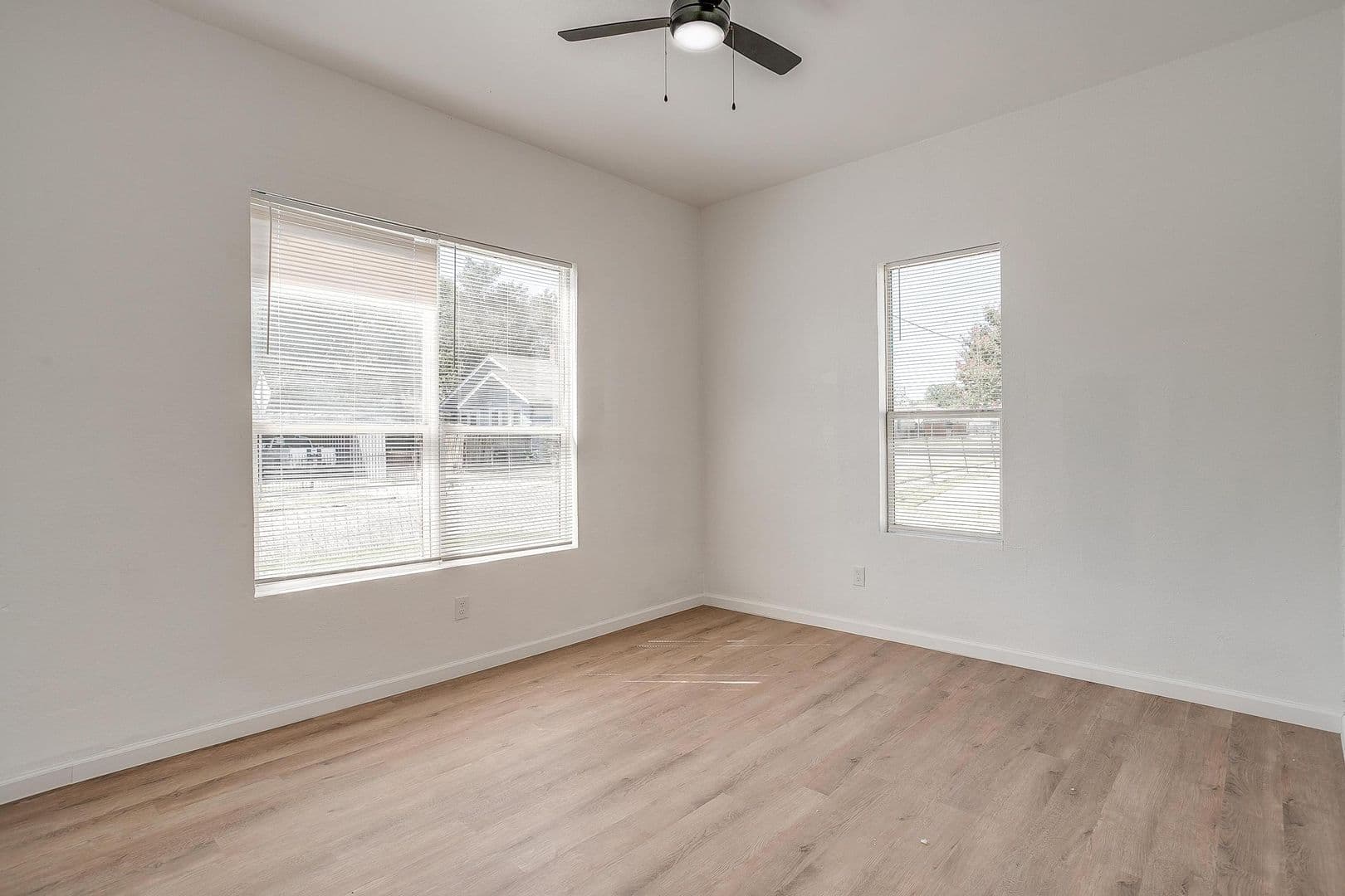 Fort Worth House: 712 W Butler St
