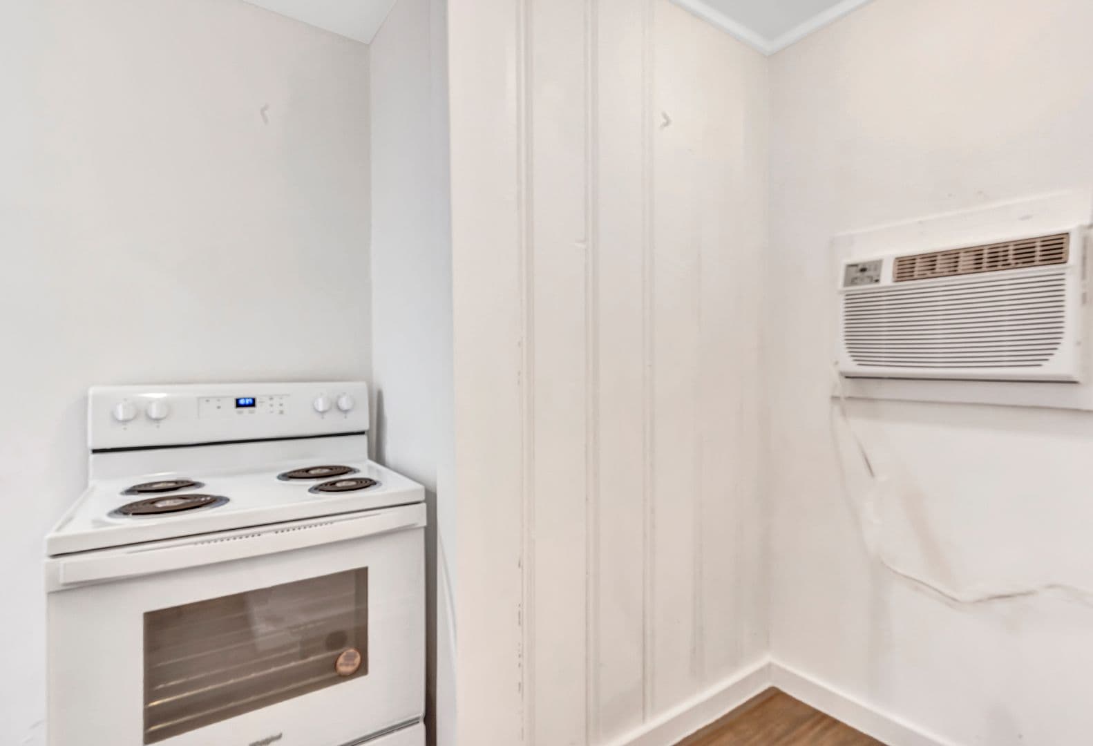 Canton Apartment: 397 Willis Point st