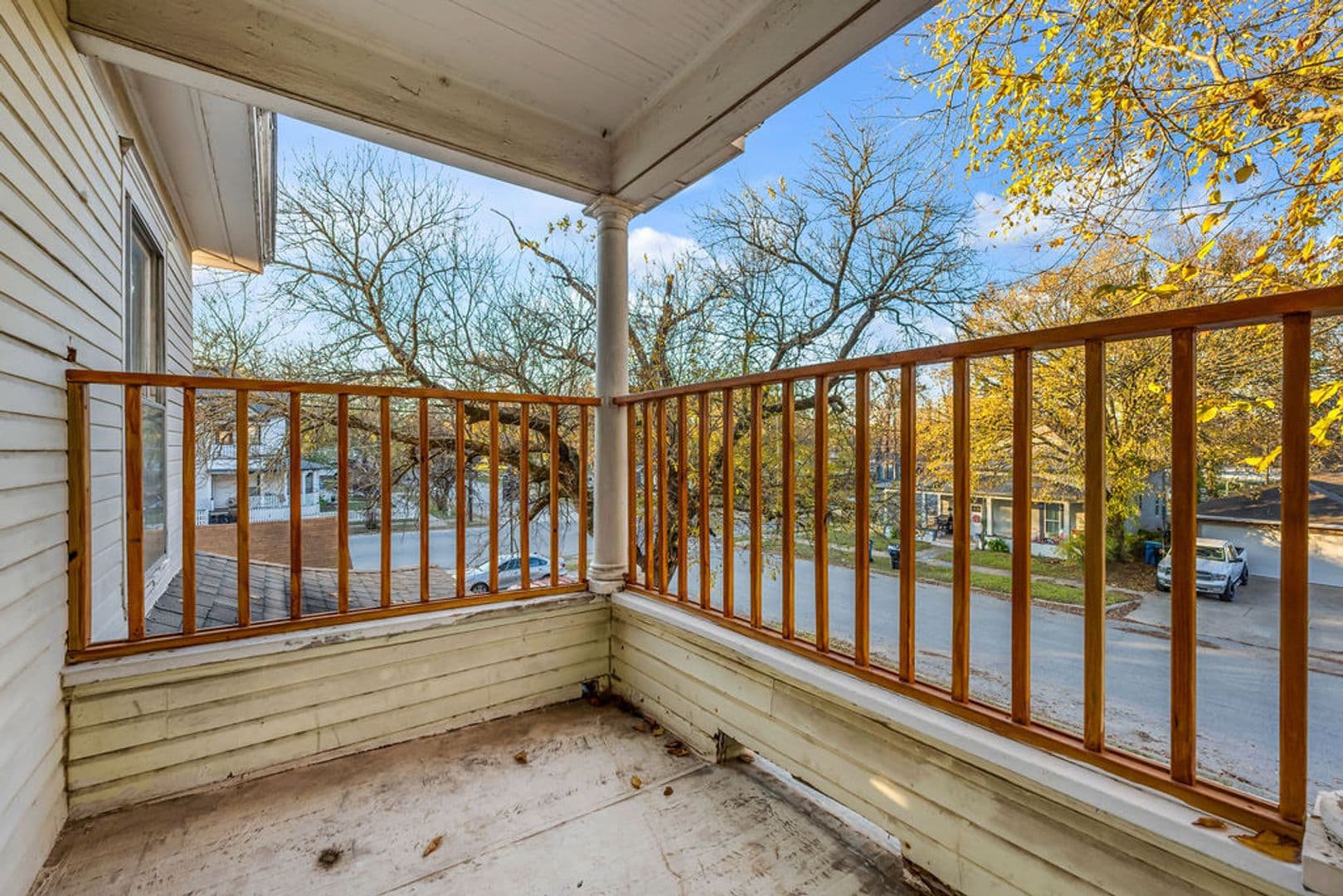 Denison Apartment: 526 W Munson St