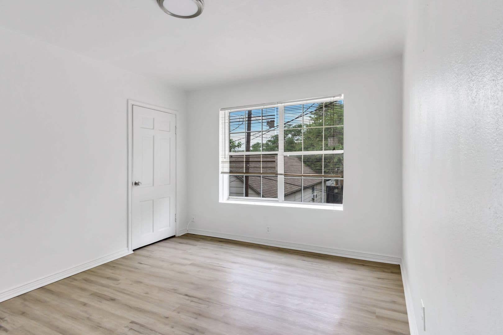 Haltom City Apartment: 1723 Oak Knoll Drive - #2