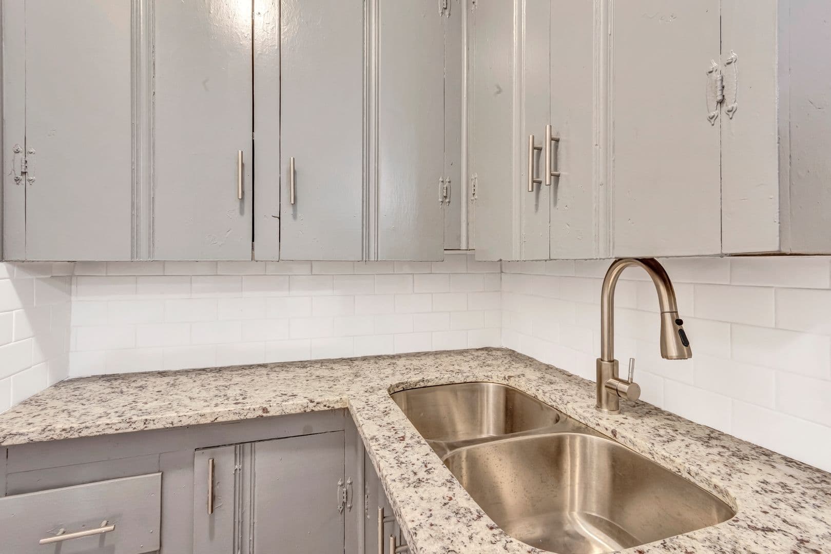Canton Apartment: 397 Willis Point st