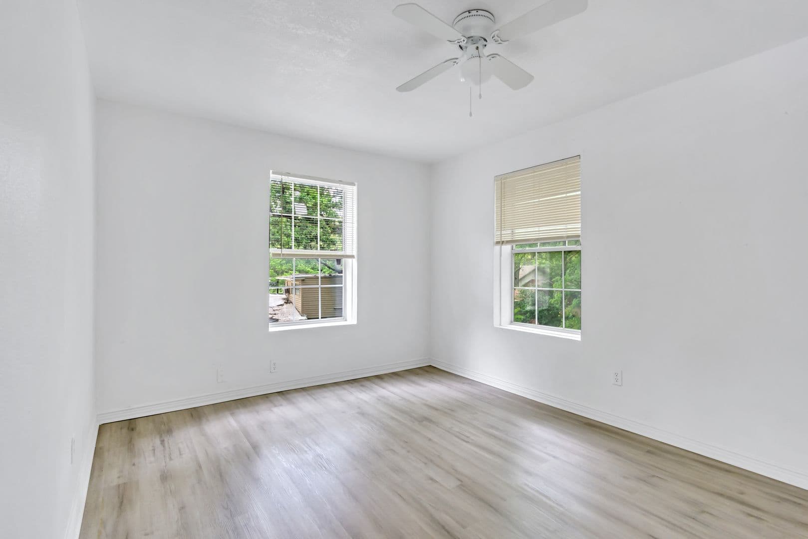 Haltom City Apartment: 1723 Oak Knoll Drive - #2
