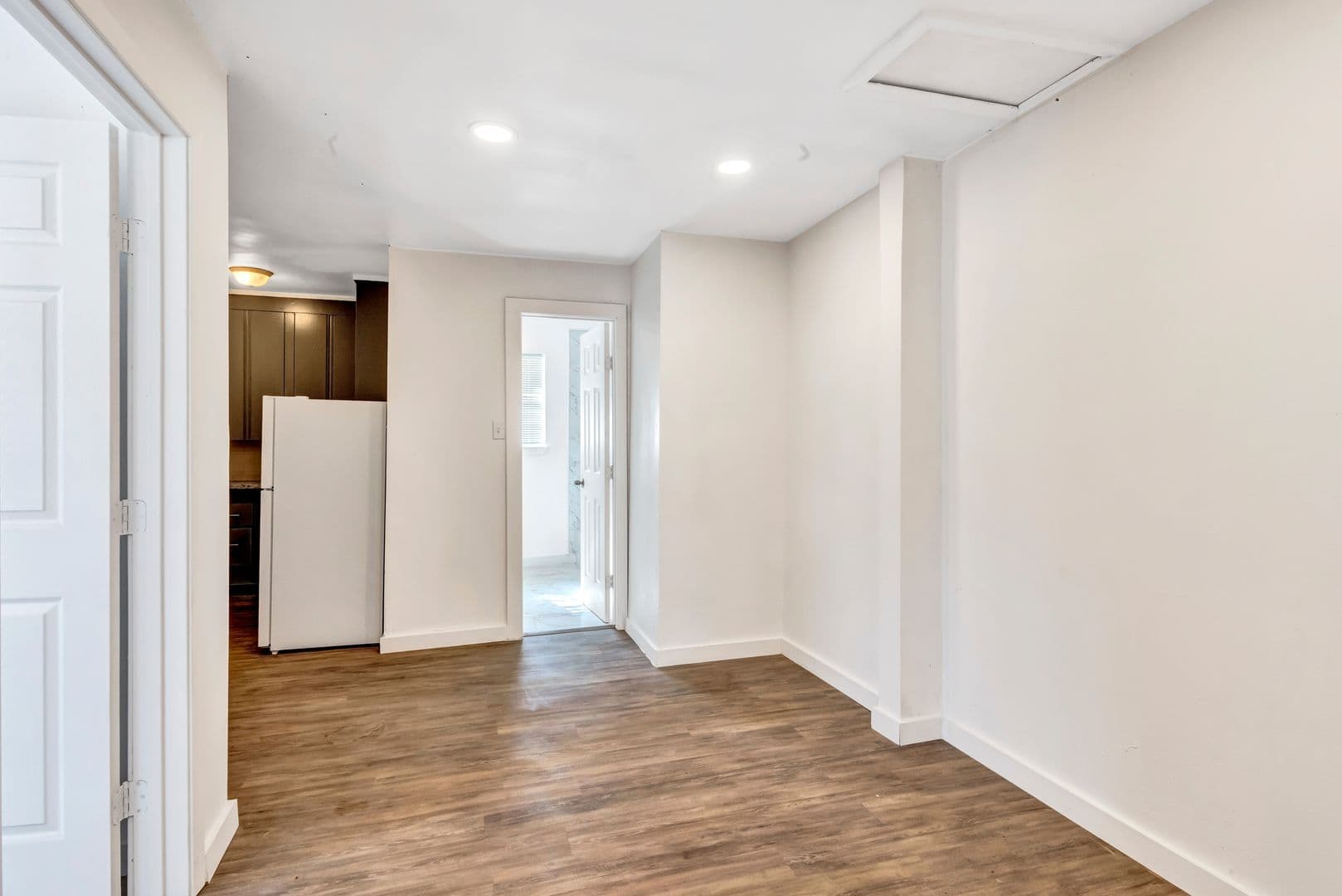 Canton Apartment: 397 Willis Point st