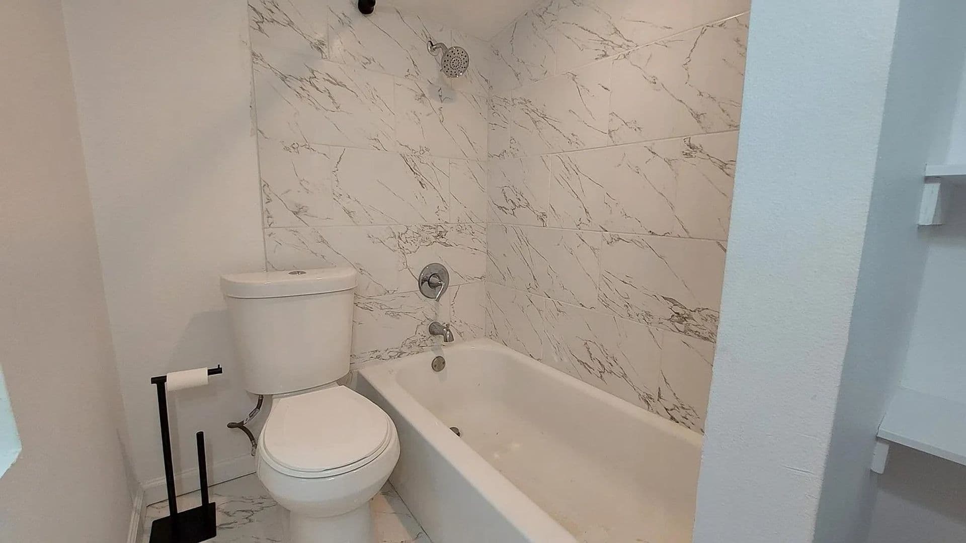 Greenville Apartment: 2105 Walnut st