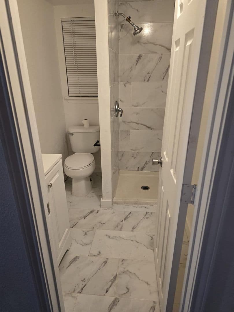 Whitney Apartment: 316 Bush Dr