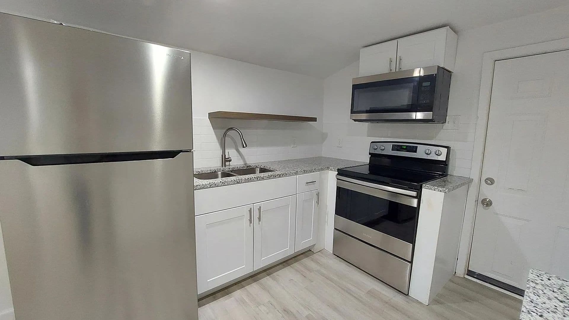 Greenville Apartment: 2105 Walnut st