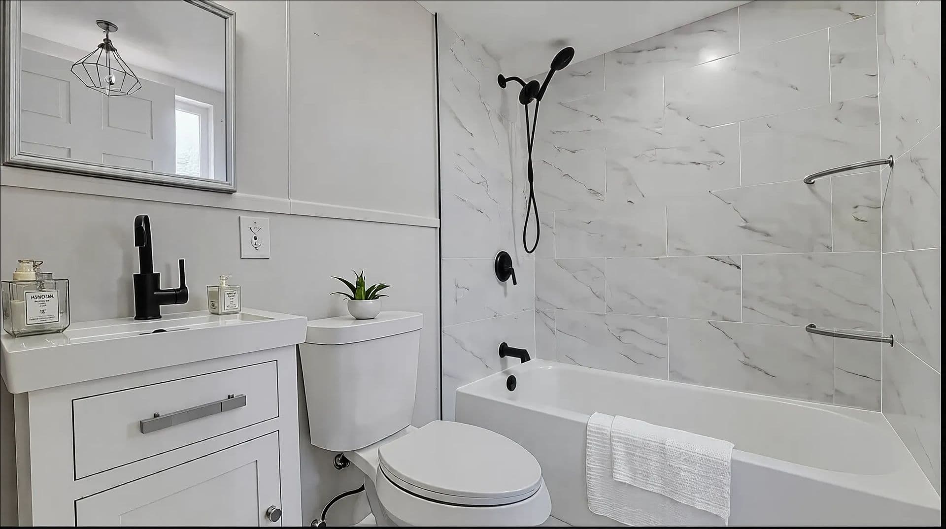 Sherman Apartment: 121 W Moore St
