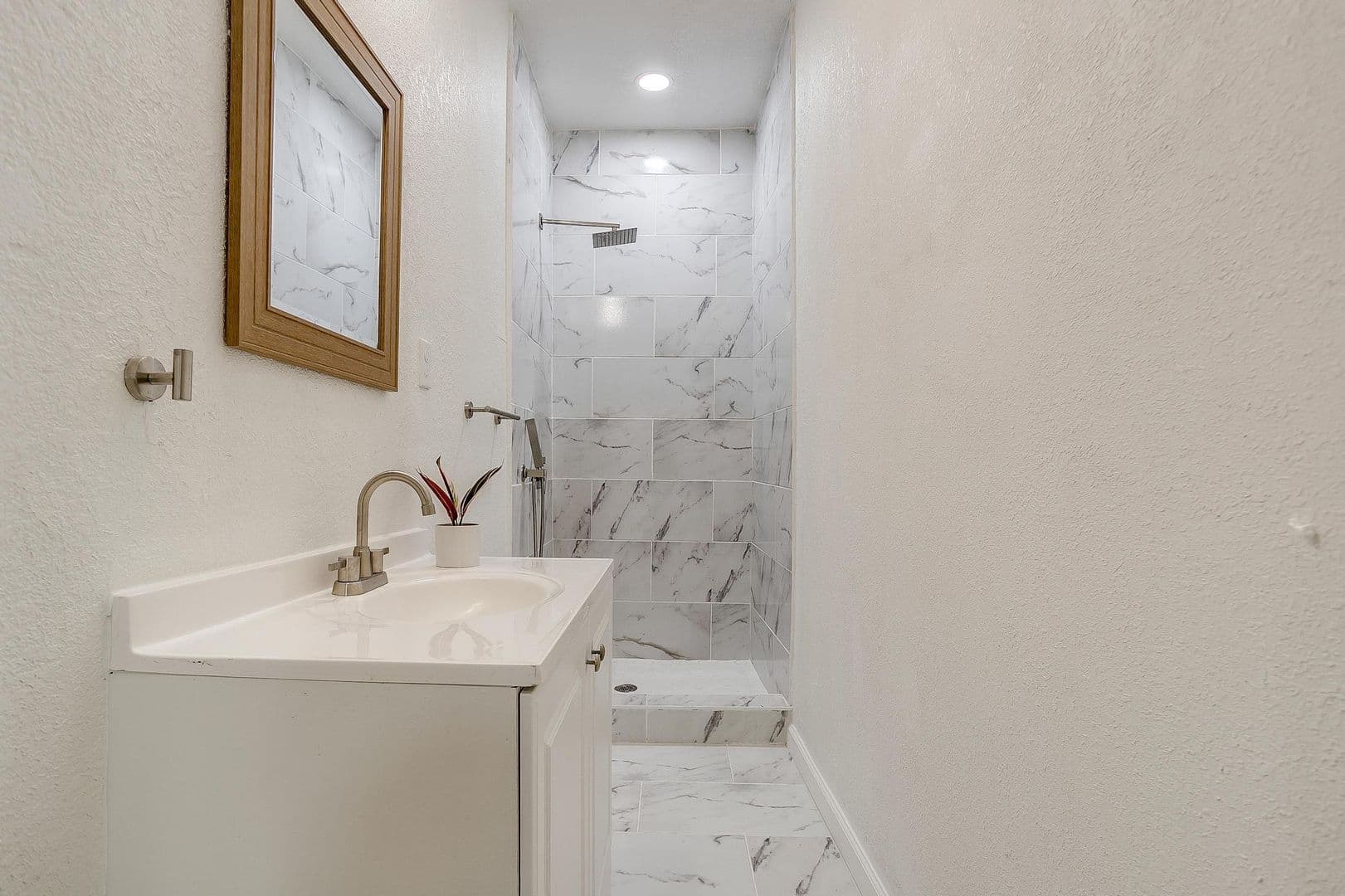 Fort Worth House: 3645 Travis Ave