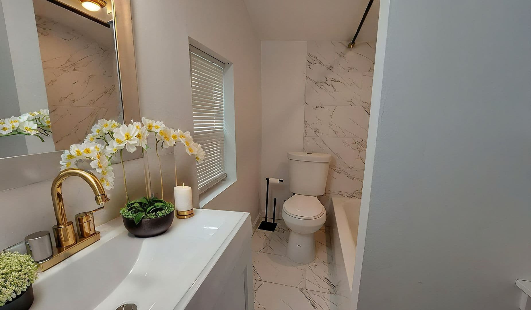 Greenville Apartment: 2105 Walnut st