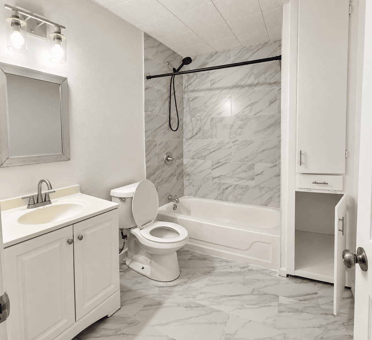 Wolfe City Apartment: 711 S Houston - #6