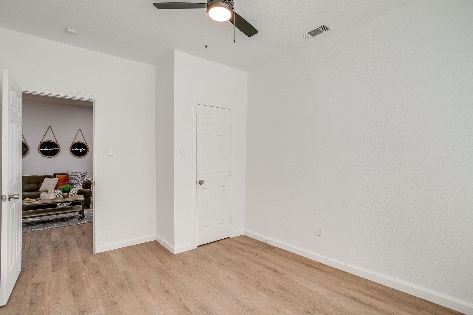 Fort Worth House: 3645 Travis Ave