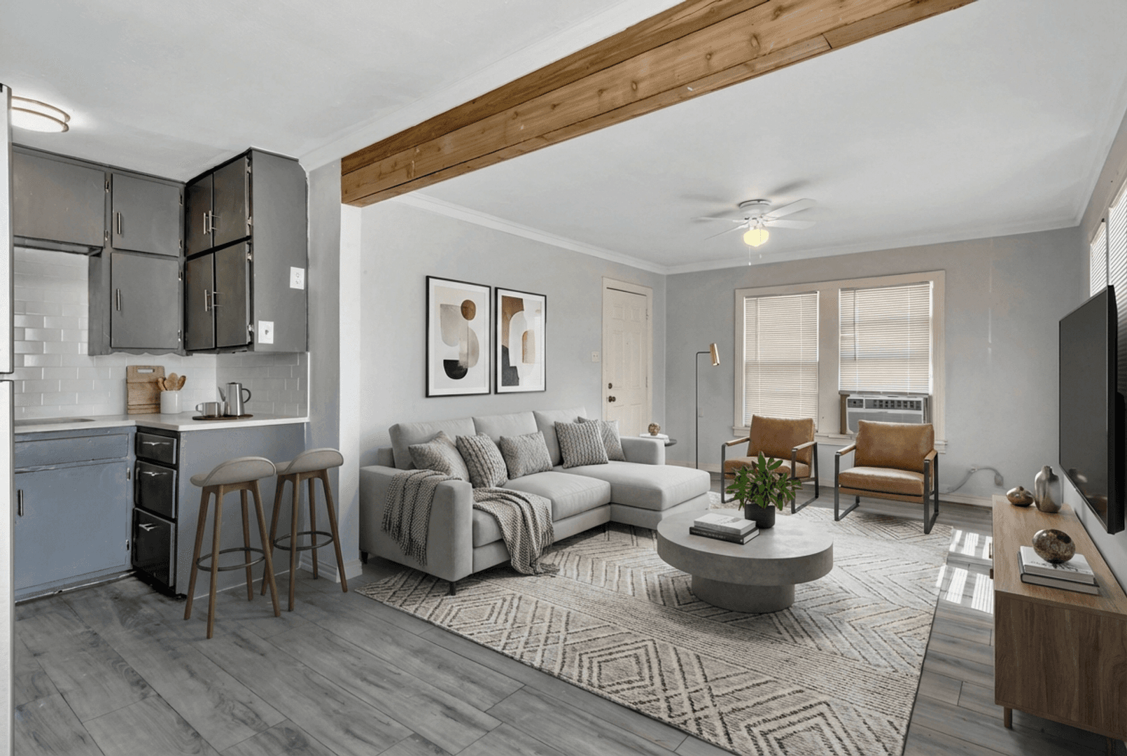 Cleburne Apartment: 305 N Robinson St