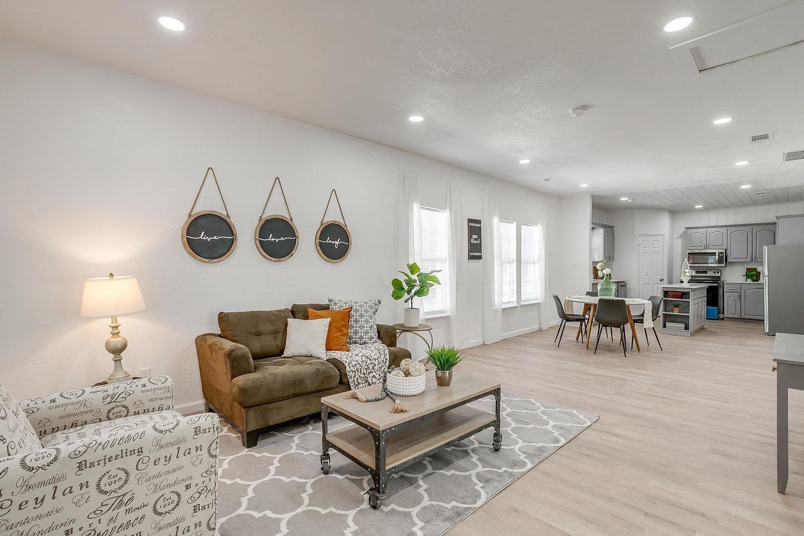 Fort Worth House: 3645 Travis Ave