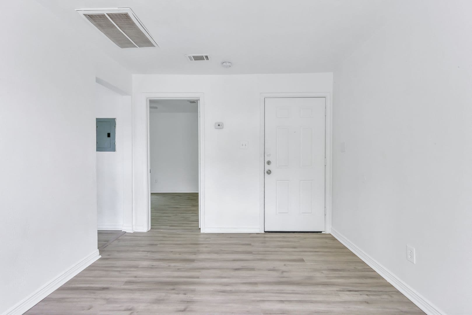 Haltom City Apartment: 1723 Oak Knoll Drive - #2