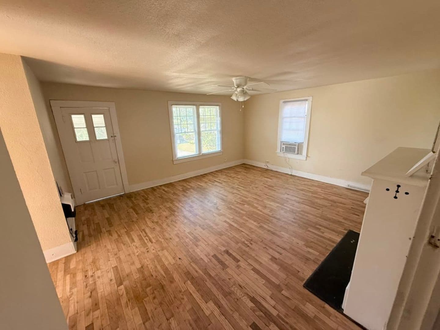 Denison Apartment: 505 W Morgan St