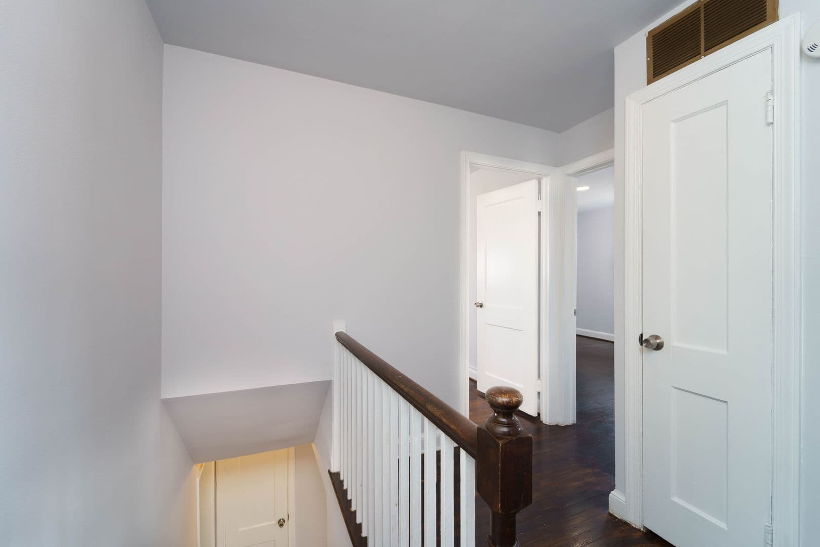 Silver Spring House: 10024 Lorain Ave
