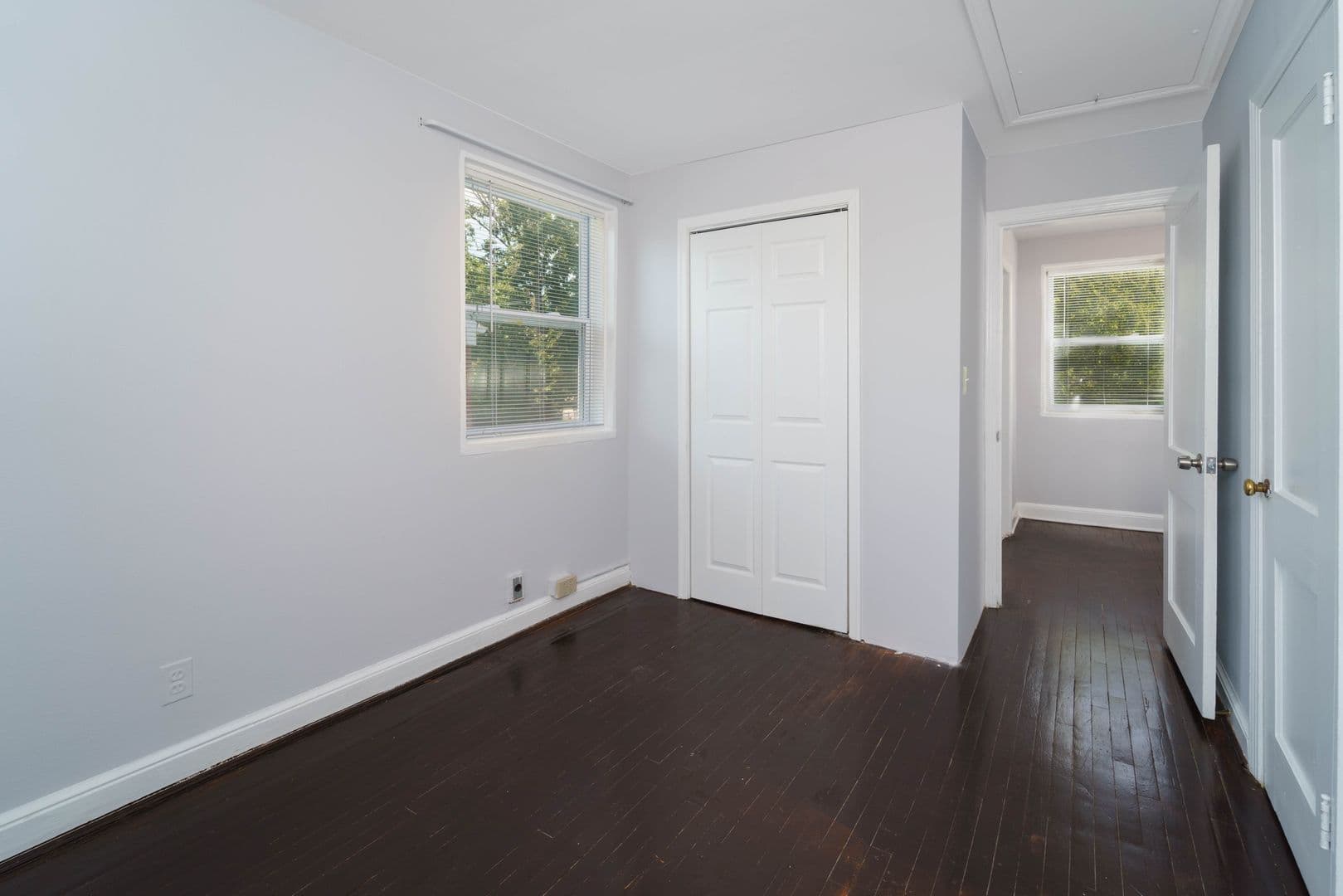 Silver Spring House: 10024 Lorain Ave