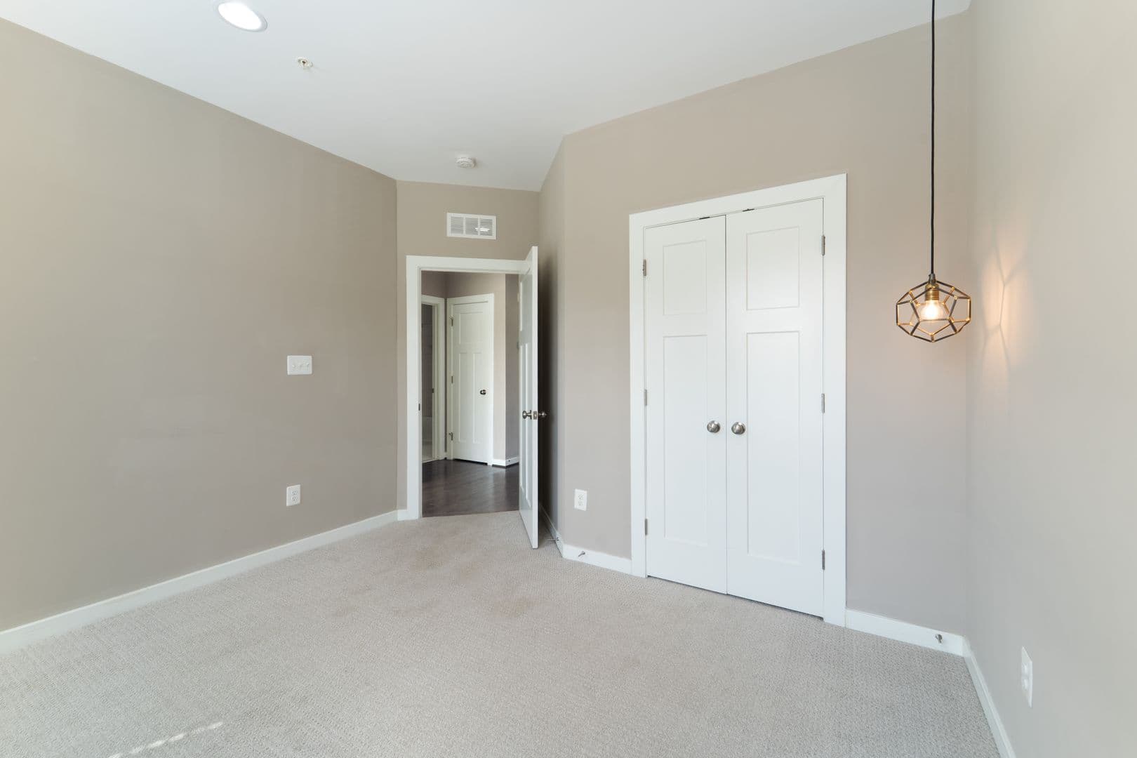 Rockville Townhome: 10225 Hilltop Ascent Dr