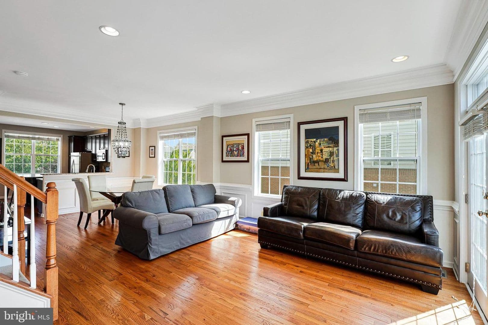Ashburn Townhome: 23073 Weybridge Sq