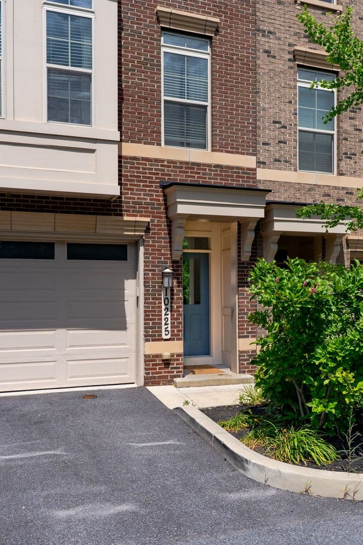 Rockville Townhome: 10225 Hilltop Ascent Dr