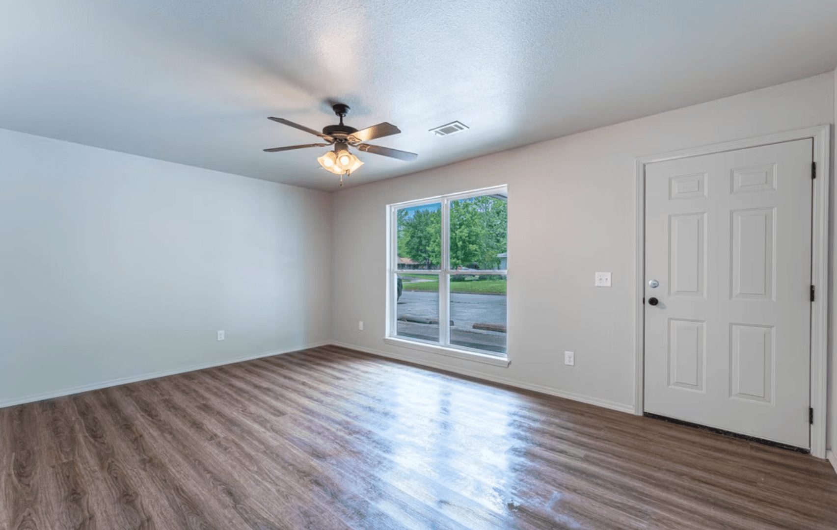 Springdale Apartment: 800 Henryetta Street